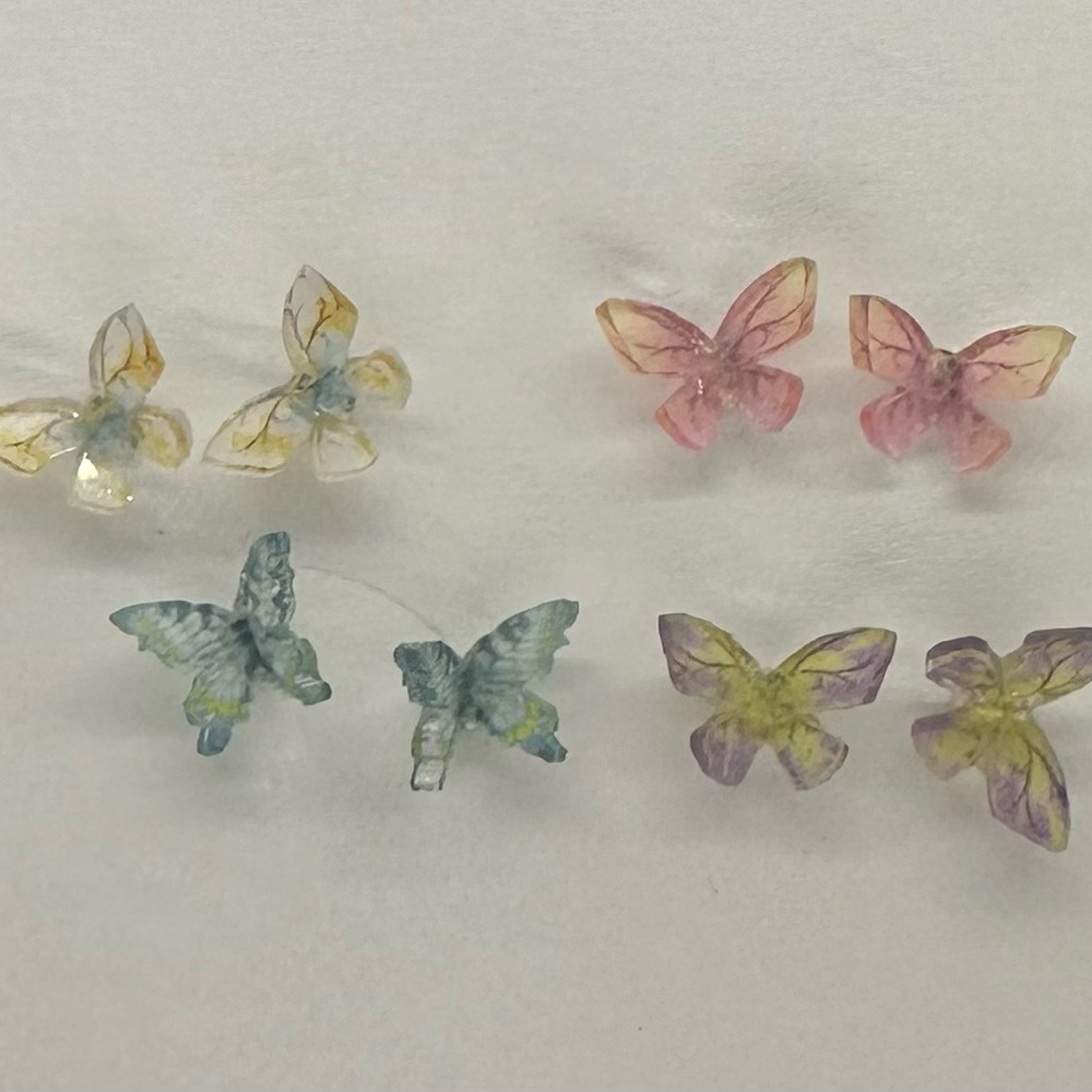 🦋✨Mini fairy Pastel Watercolor Resin Butterfly Stud Earrings 925 Silver Post✨🦋 - Picture 3 of 16